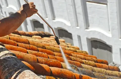 Nettoyage de toitures - Montazels